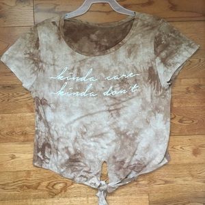 Loose and soft t shirt with knot in front